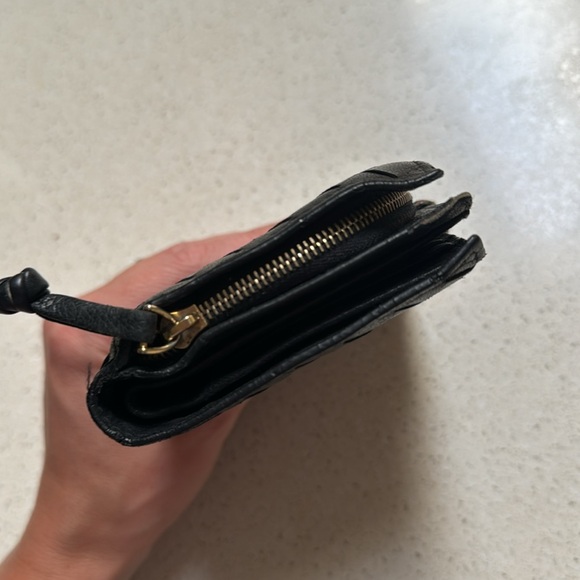 Bottega Veneta black genuine leather woven bifold snap closure wallet - Picture 7 of 13